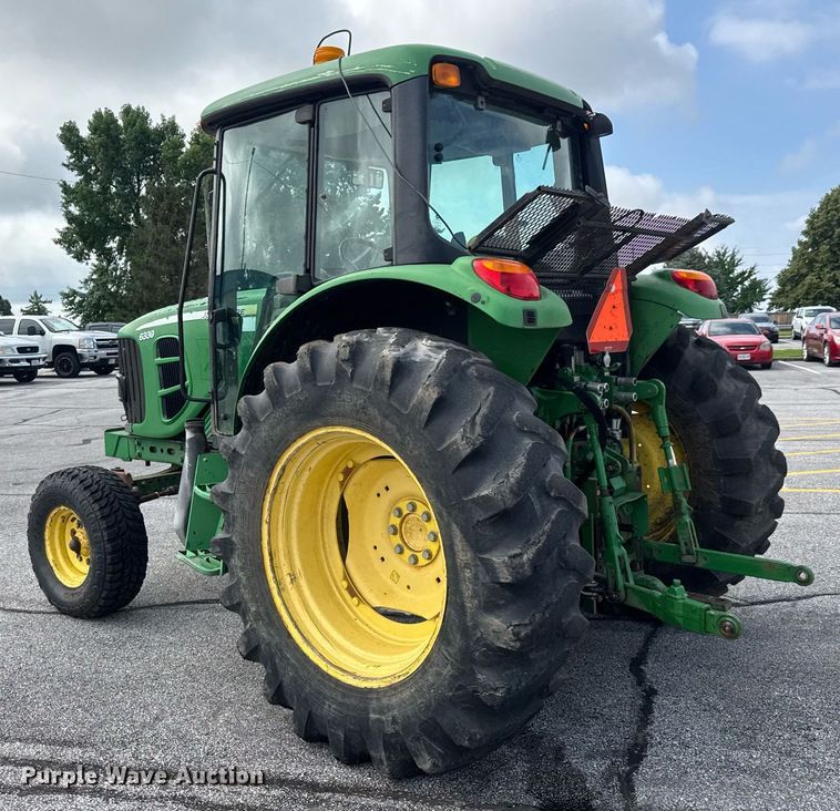 image for item DY0339 2009 John Deere 6330 tractor