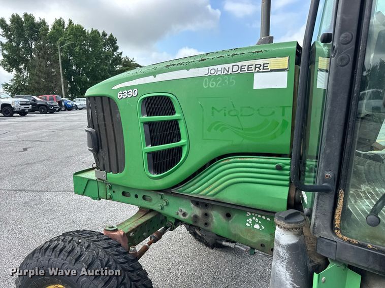 image for item DY0339 2009 John Deere 6330 tractor
