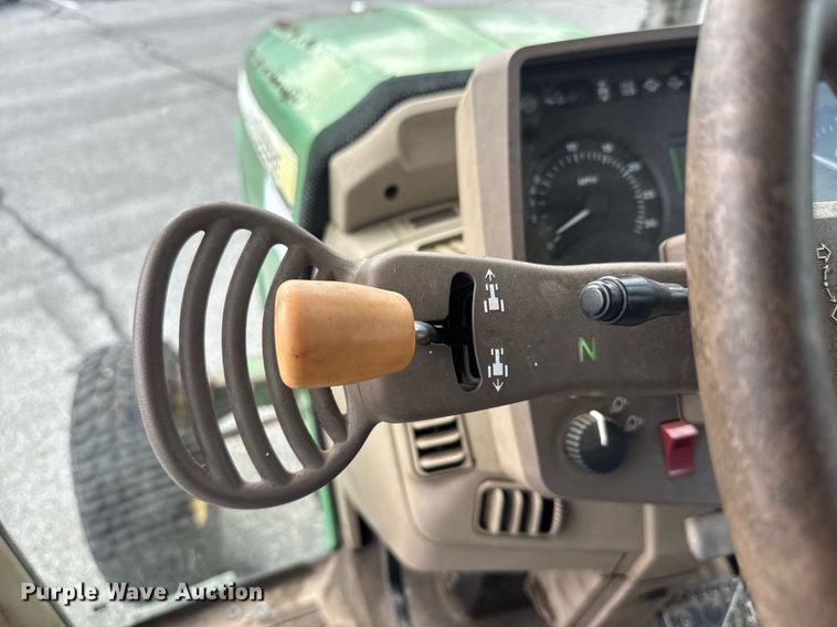 image for item DY0339 2009 John Deere 6330 tractor