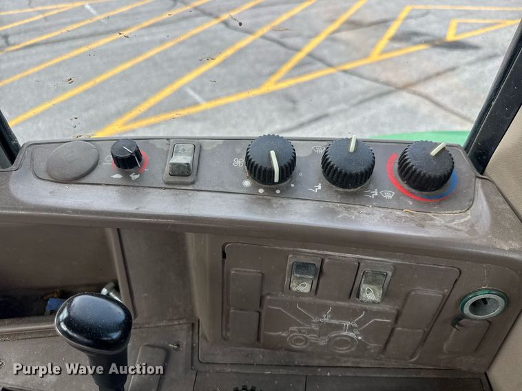 image for item DY0339 2009 John Deere 6330 tractor