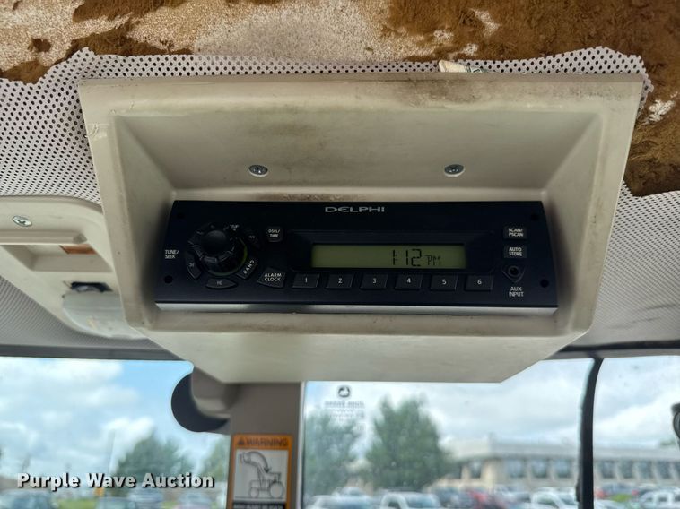 image for item DY0339 2009 John Deere 6330 tractor