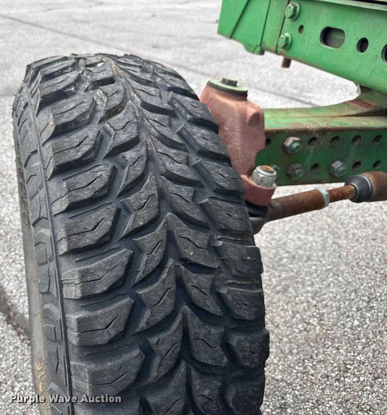 image for item DY0339 2009 John Deere 6330 tractor