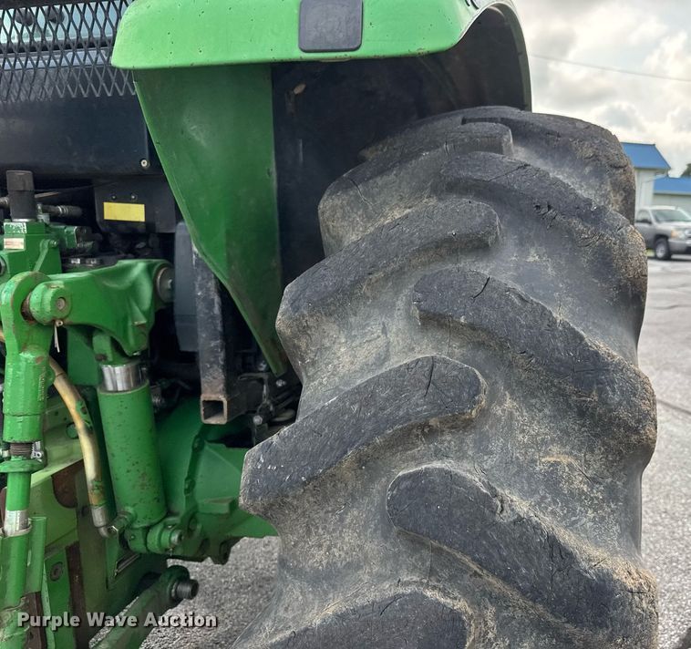 image for item DY0339 2009 John Deere 6330 tractor