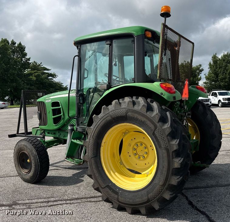 image for item DY0341 2009 John Deere 6330 tractor