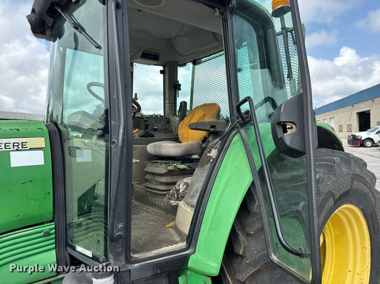 image for item DY0341 2009 John Deere 6330 tractor