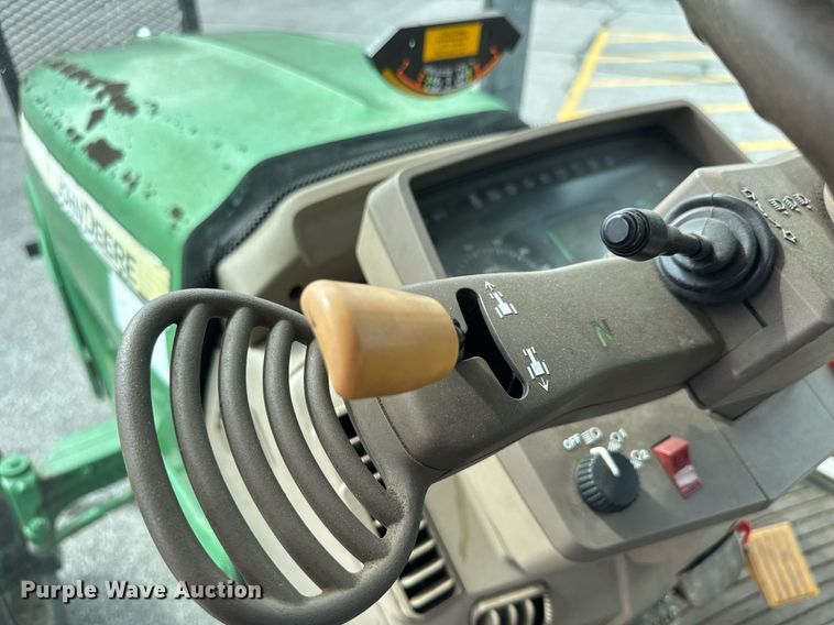 image for item DY0341 2009 John Deere 6330 tractor