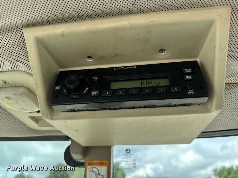 image for item DY0341 2009 John Deere 6330 tractor