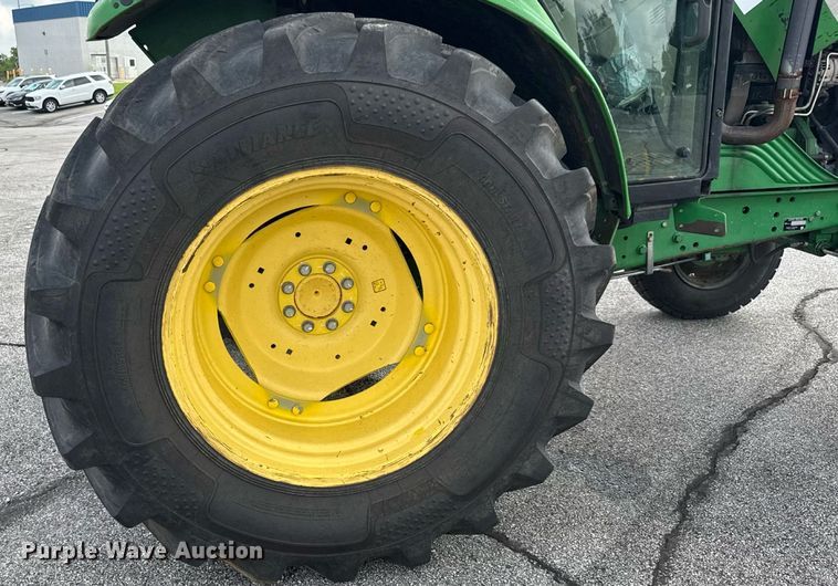 image for item DY0341 2009 John Deere 6330 tractor