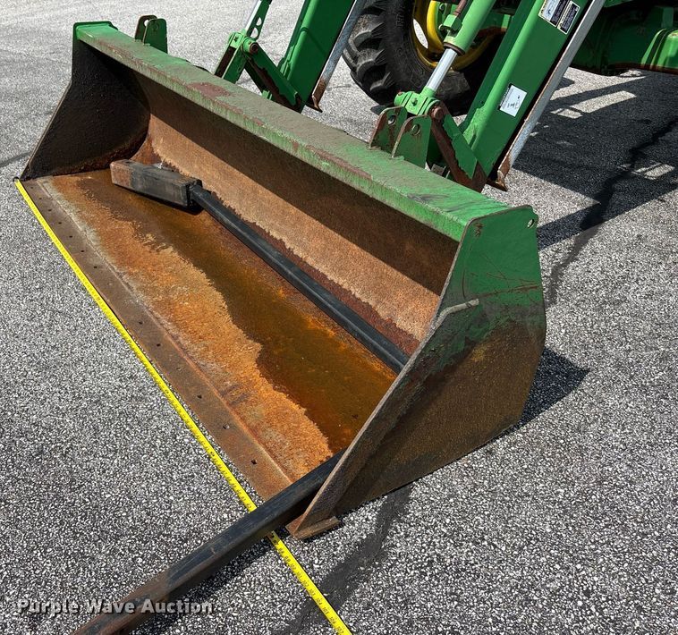 image for item DY0342 2012 John Deere 7130 MFWD tractor