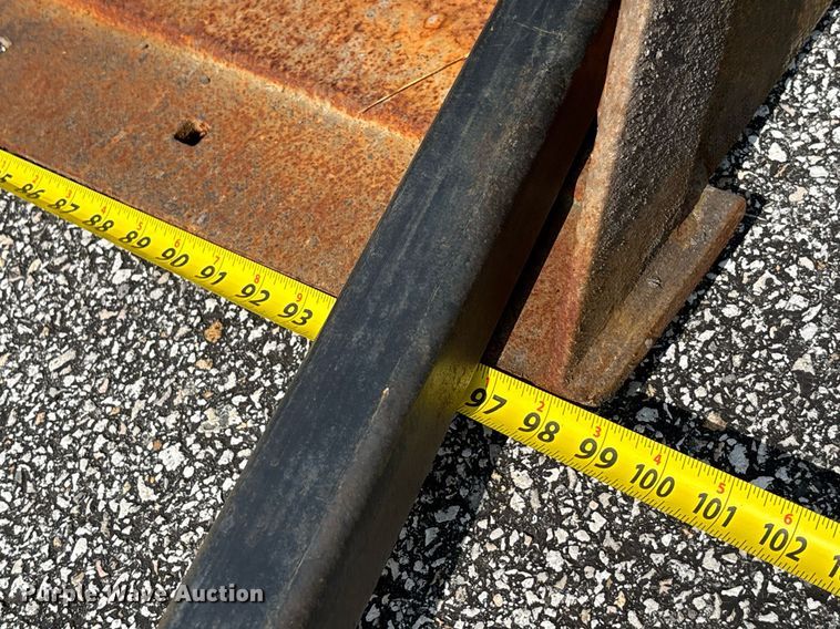 image for item DY0342 2012 John Deere 7130 MFWD tractor