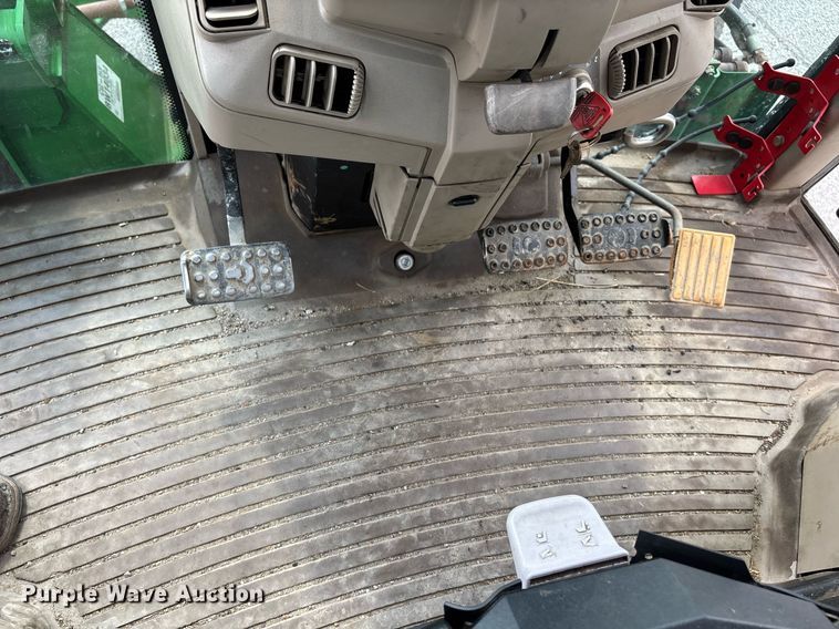 image for item DY0342 2012 John Deere 7130 MFWD tractor