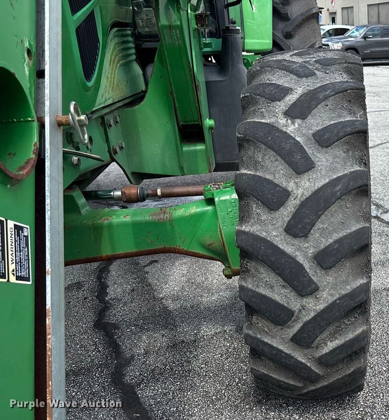 image for item DY0342 2012 John Deere 7130 MFWD tractor