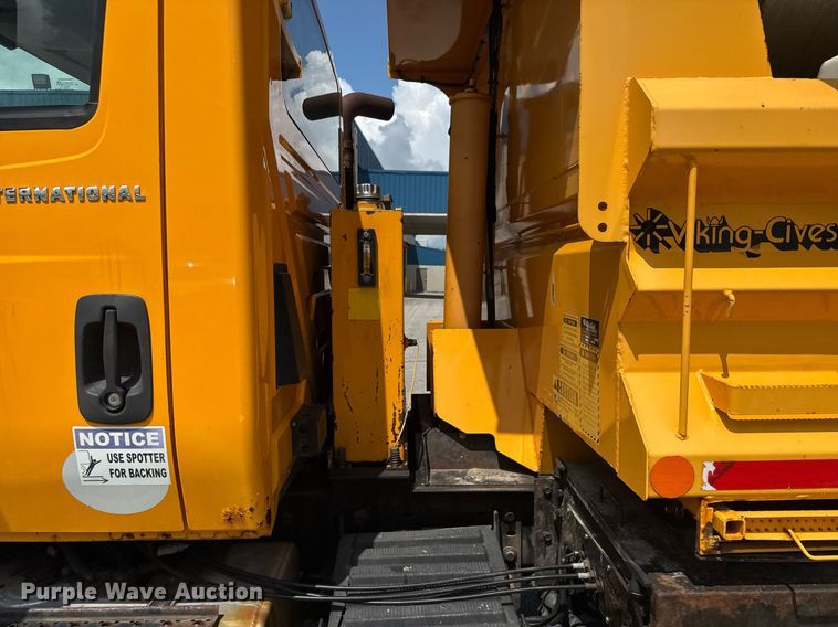 image for item DY0344 2006 International 7400 dump truck