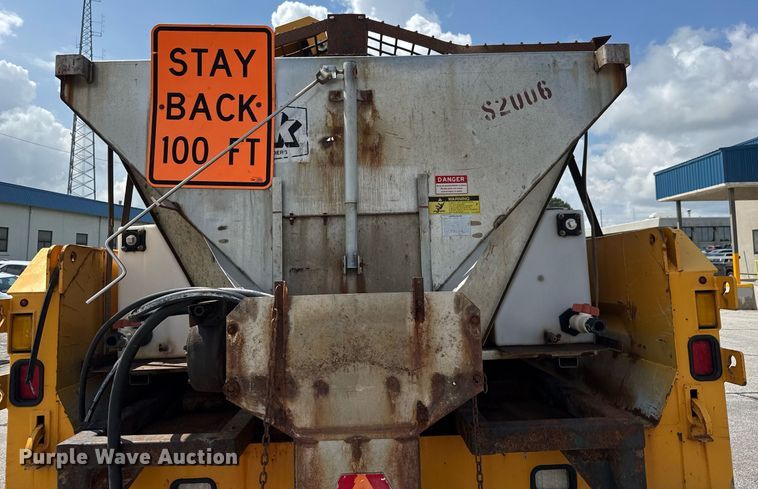 image for item DY0344 2006 International 7400 dump truck