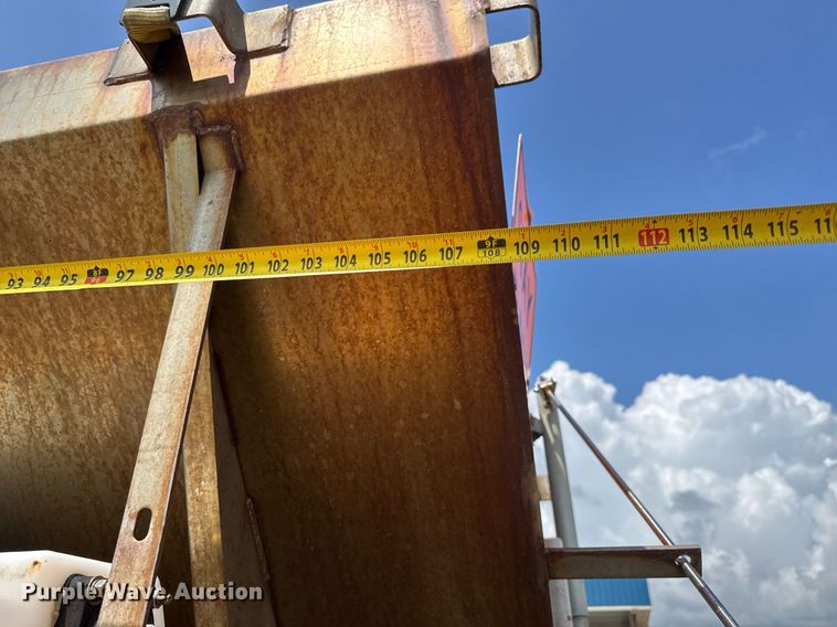 image for item DY0344 2006 International 7400 dump truck