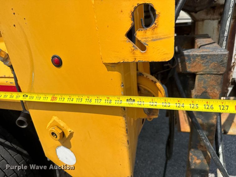 image for item DY0344 2006 International 7400 dump truck