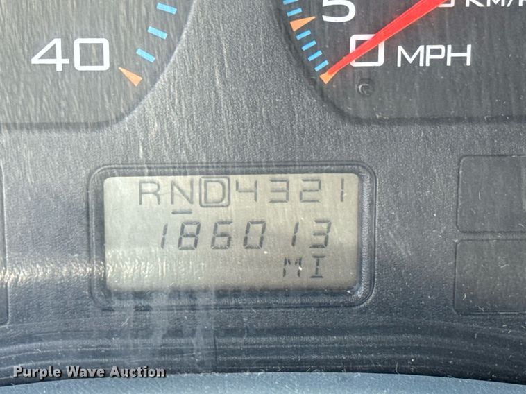 image for item DY0344 2006 International 7400 dump truck