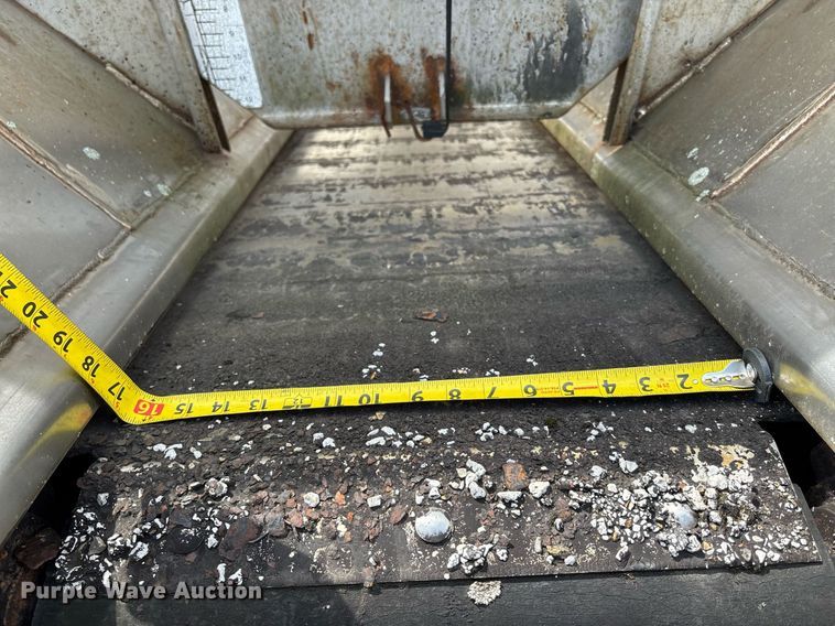 image for item DY0345 2006 International WorkStar 7400 crew cab dump truck