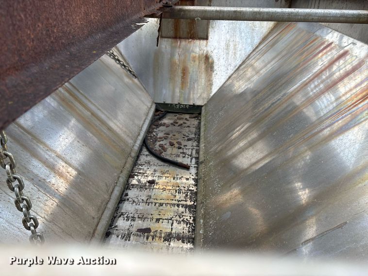 image for item DY0345 2006 International WorkStar 7400 crew cab dump truck