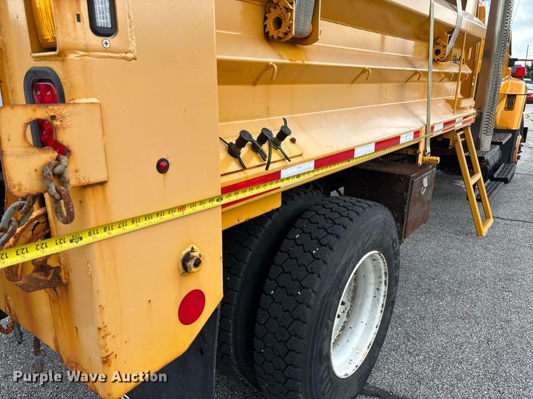 image for item DY0345 2006 International WorkStar 7400 crew cab dump truck