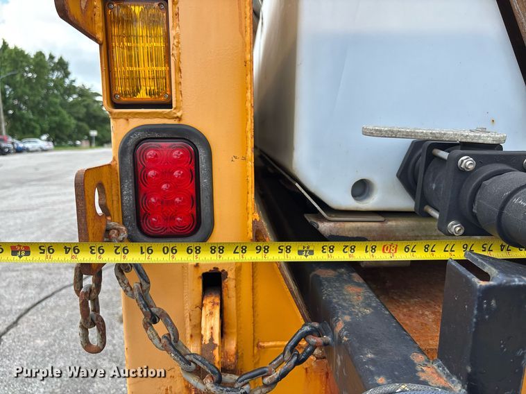 image for item DY0345 2006 International WorkStar 7400 crew cab dump truck