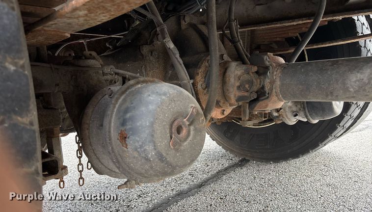 image for item DY0345 2006 International WorkStar 7400 crew cab dump truck