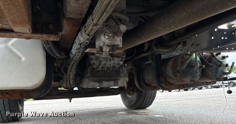 image for item DY0345 2006 International WorkStar 7400 crew cab dump truck