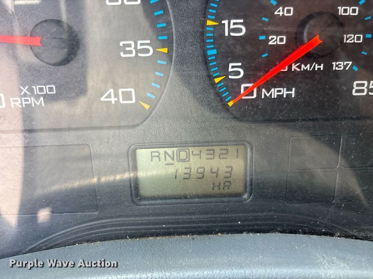 image for item DY0345 2006 International WorkStar 7400 crew cab dump truck