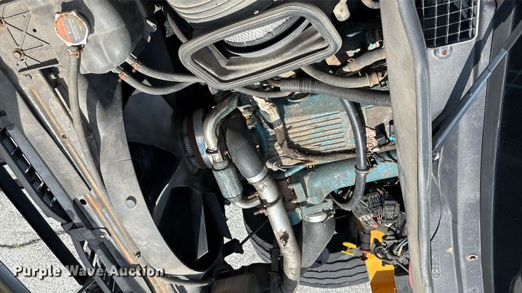 image for item DY0345 2006 International WorkStar 7400 crew cab dump truck