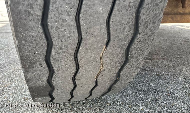 image for item DY0345 2006 International WorkStar 7400 crew cab dump truck