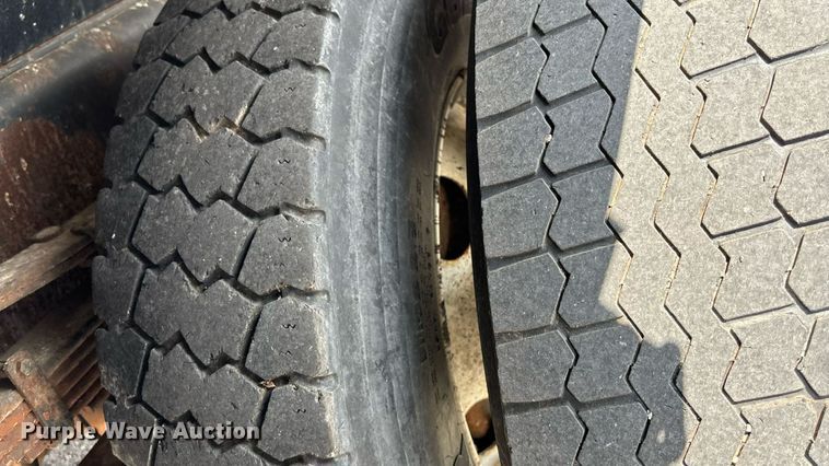 image for item DY0345 2006 International WorkStar 7400 crew cab dump truck