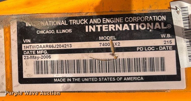 image for item DY0345 2006 International WorkStar 7400 crew cab dump truck