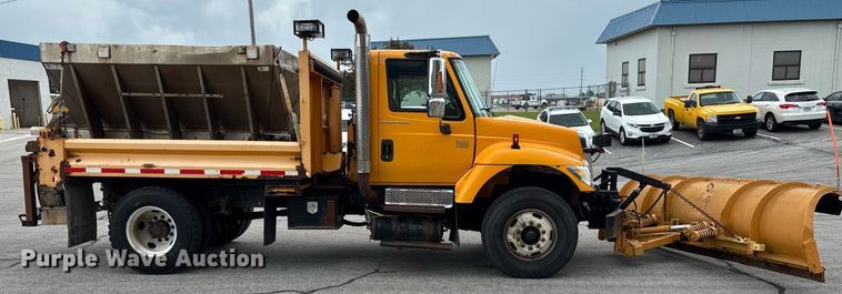 image for item DY0346 2006 International 7400 dump truck