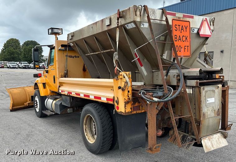 image for item DY0346 2006 International 7400 dump truck