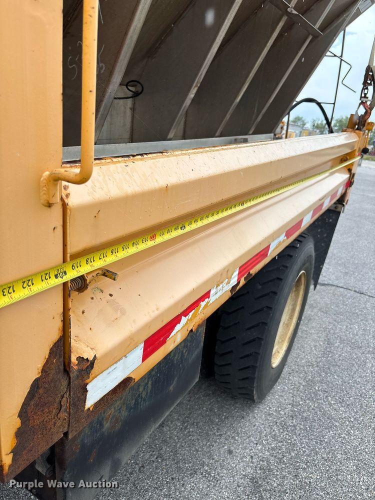 image for item DY0346 2006 International 7400 dump truck