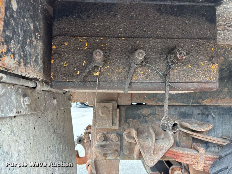 image for item DY0346 2006 International 7400 dump truck