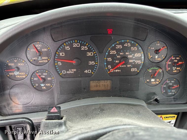 image for item DY0346 2006 International 7400 dump truck