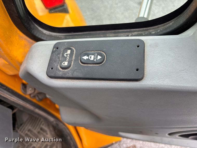 image for item DY0346 2006 International 7400 dump truck