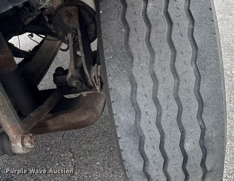 image for item DY0346 2006 International 7400 dump truck