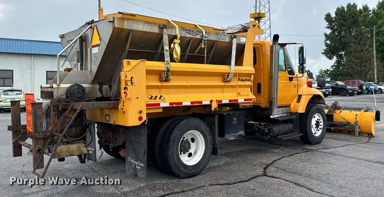 image for item DY0347 2005 International 7400 dump truck