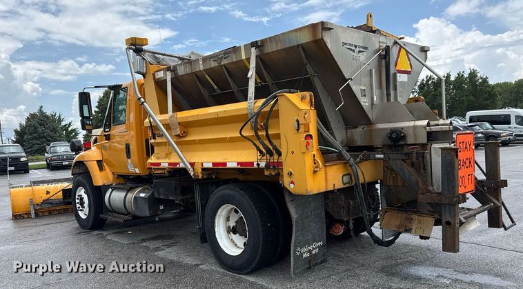 image for item DY0347 2005 International 7400 dump truck