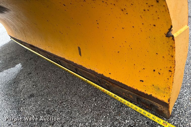 image for item DY0347 2005 International 7400 dump truck