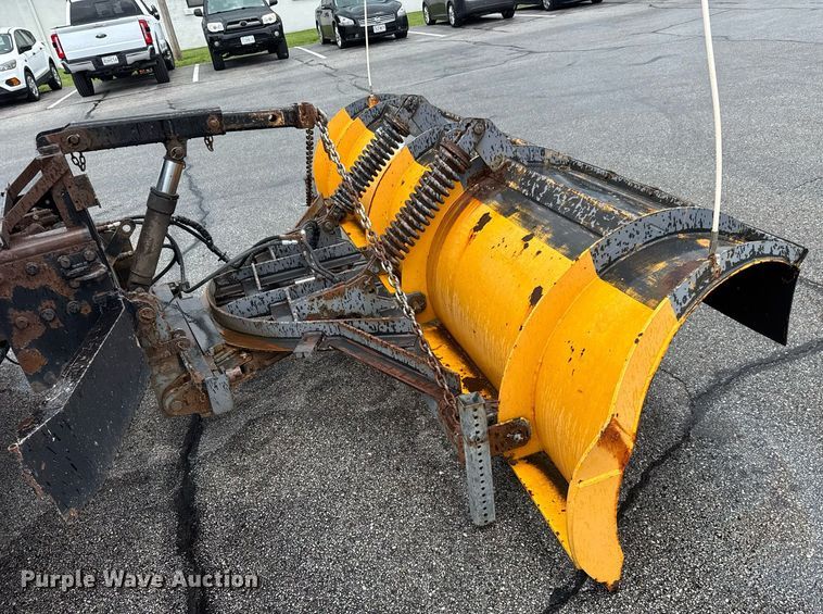 image for item DY0347 2005 International 7400 dump truck