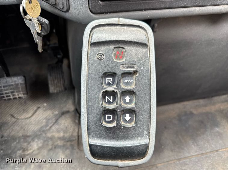 image for item DY0347 2005 International 7400 dump truck