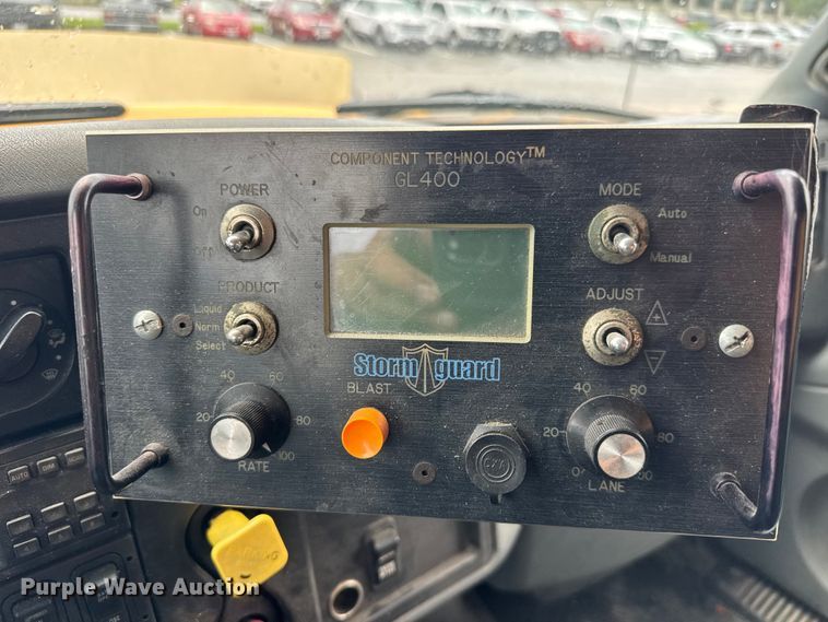 image for item DY0347 2005 International 7400 dump truck