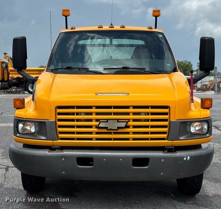 image for item DY0348 2009 Chevrolet C4500 dump flatbed truck