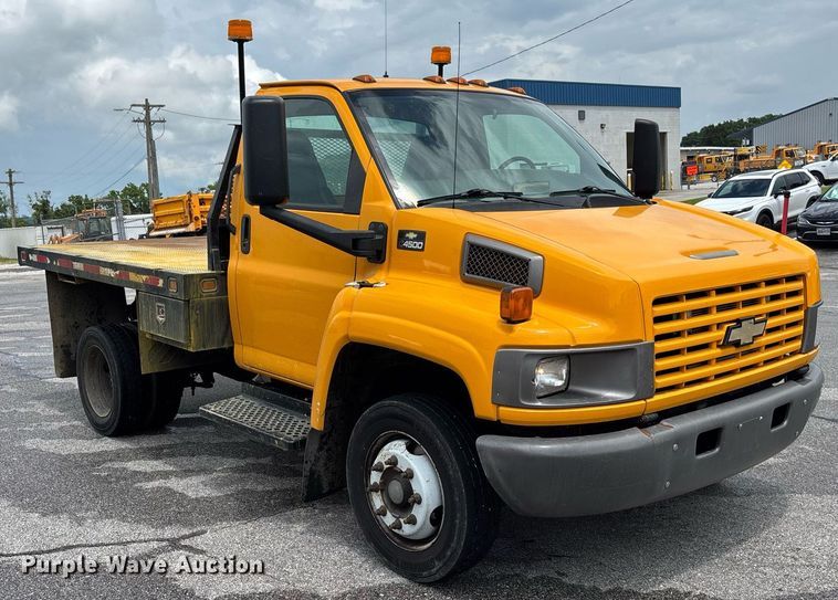image for item DY0348 2009 Chevrolet C4500 dump flatbed truck