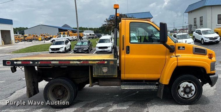 image for item DY0348 2009 Chevrolet C4500 dump flatbed truck