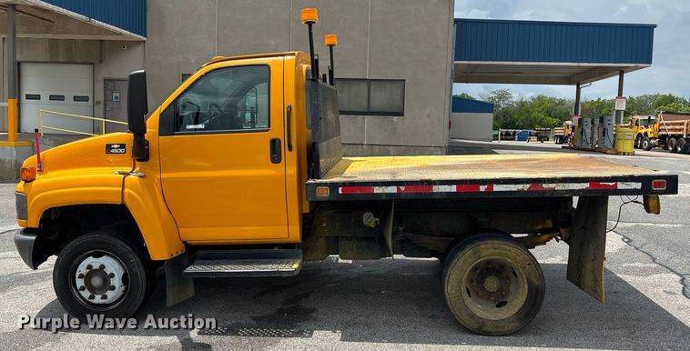 image for item DY0348 2009 Chevrolet C4500 dump flatbed truck