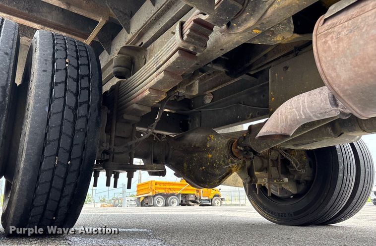 image for item DY0348 2009 Chevrolet C4500 dump flatbed truck